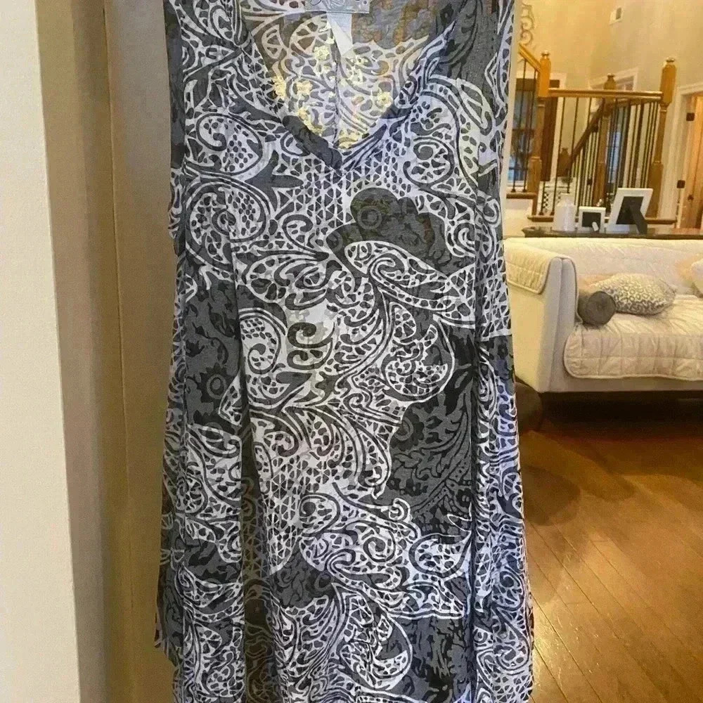 J. VALDI swimsuit coverup- black/gray & white- size L